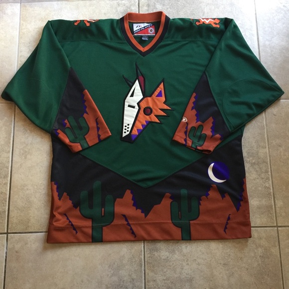 vintage phoenix coyotes jersey